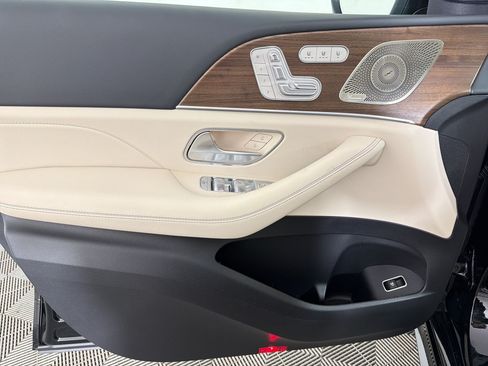 New 2026 Mercedes-Benz GLE 450 4MATIC image 13