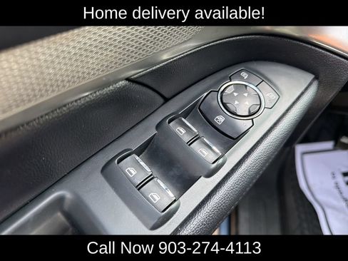 Used 2018 Ford Explorer XLT w/ Equipment Group 202A FWD image 17