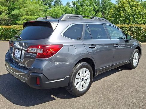 Used 2018 Subaru Outback 2.5i Premium AWD/4WD image 6