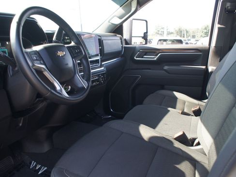 Used 2025 Chevrolet Silverado 2500 LT w/ All Star Edition AWD/4WD image 12