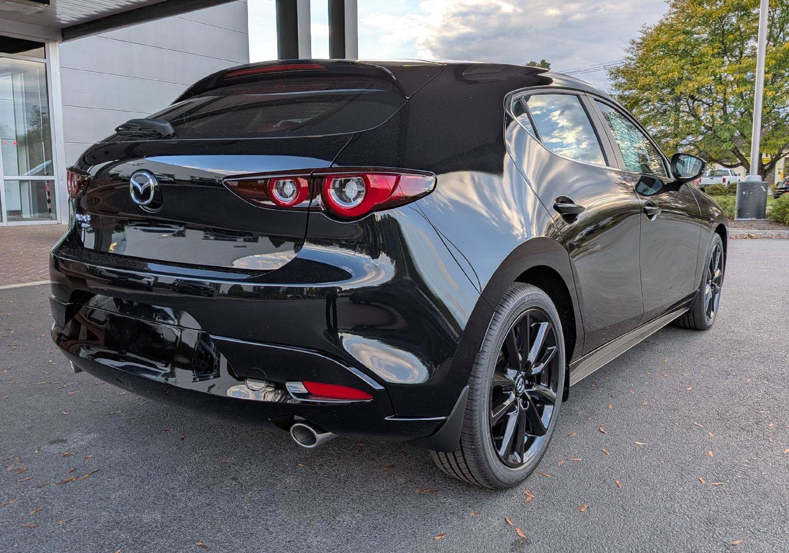 New 2026 MAZDA MAZDA3 Carbon AWD/4WD image 7