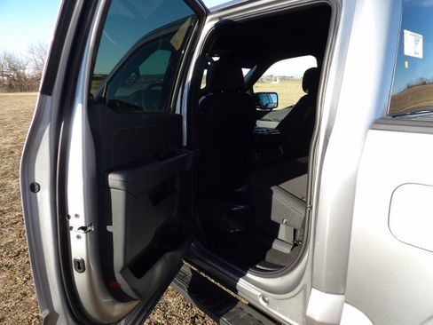 Used 2025 Ford F150 XLT w/ Equipment Group 302A MID image 13