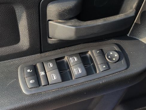 Used 2019 RAM 1500 Tradesman w/ Chrome Plus Package image 16