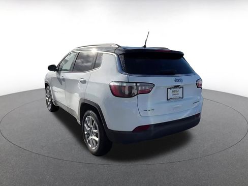 Used 2025 Jeep Compass Limited image 11