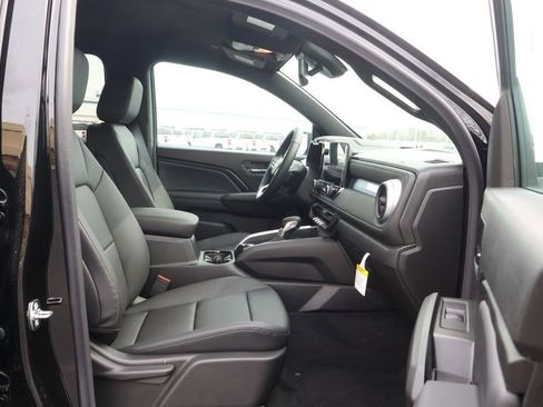 New 2026 Chevrolet Colorado LT w/ LT Convenience Package AWD/4WD image 43