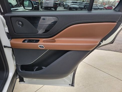 Certified 2023 Lincoln Aviator Reserve w/ Elements Package Plus image 37