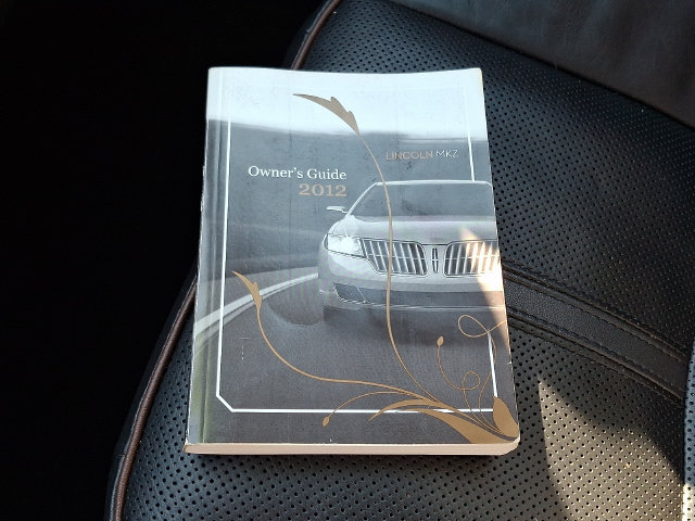 Used 2012 Lincoln MKZ FWD image 26