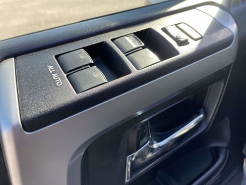 Used 2016 Toyota 4Runner Limited image 13