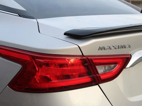 Used 2017 Nissan Maxima SR w/ Midnight Edition image 43