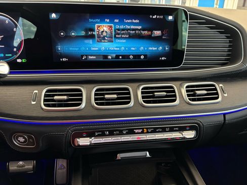 Used 2023 Mercedes-Benz Maybach GLS 600 4MATIC image 22