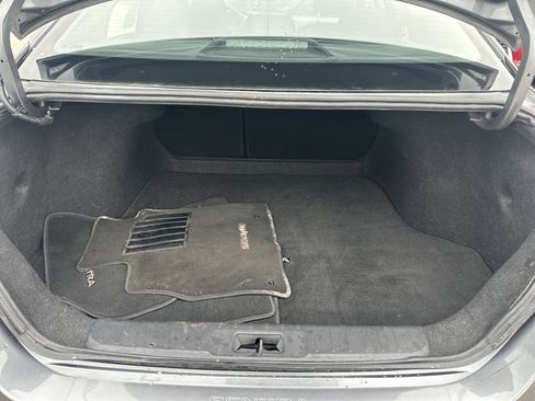 Used 2024 Nissan Sentra SV FWD image 11