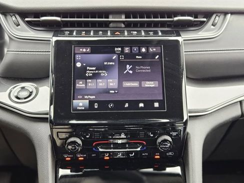 Used 2022 Jeep Grand Cherokee L Laredo w/ Luxury Tech Group I image 22