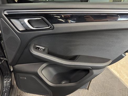 Used 2018 Porsche Macan S image 51
