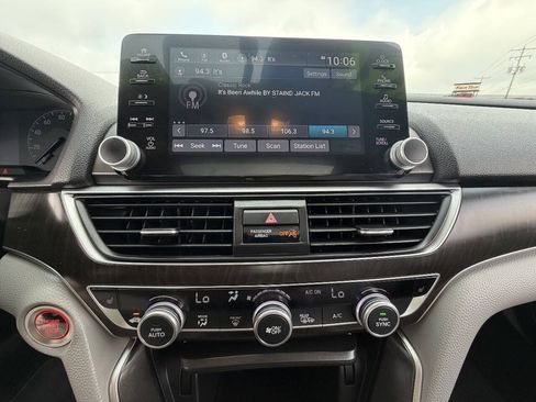 Used 2019 Honda Accord EX image 20