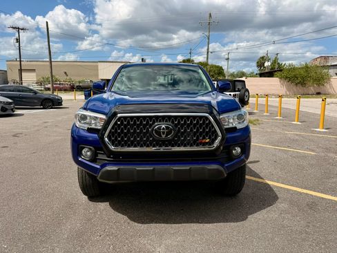 Used 2023 Toyota Tacoma SR5 AWD/4WD image 8