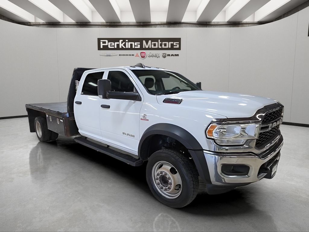 Used 2020 RAM 5500 Tradesman w/ Chrome Appearance Group AWD/4WD image 8