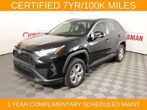 Used 2025 Toyota RAV4 XLE AWD/4WD image 1