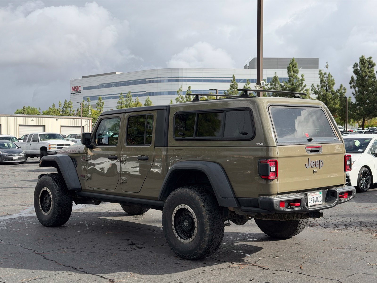 Used 2020 Jeep Gladiator Rubicon AWD/4WD image 3