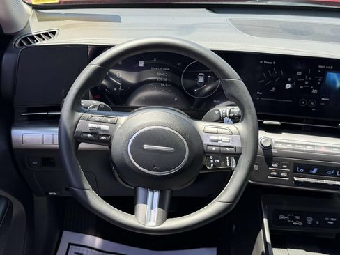 Certified 2024 Hyundai Kona Limited FWD image 15