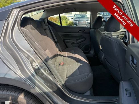 Used 2024 Nissan Altima 2.5 SV AWD/4WD image 35
