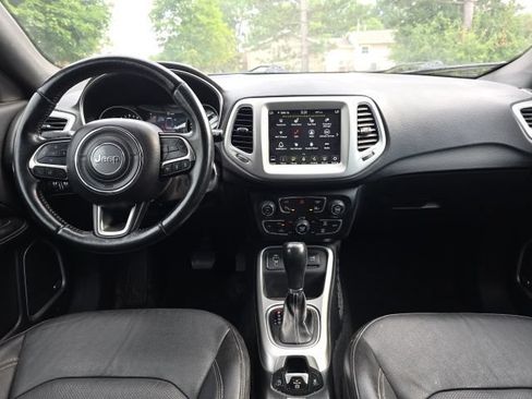 Used 2021 Jeep Compass Latitude w/ Sun and Sound Group FWD image 12