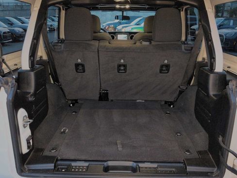 Used 2023 Jeep Wrangler Unlimited Sport AWD/4WD image 34
