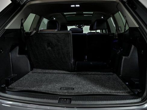 Certified 2025 Volkswagen Atlas Peak Edition SE image 8