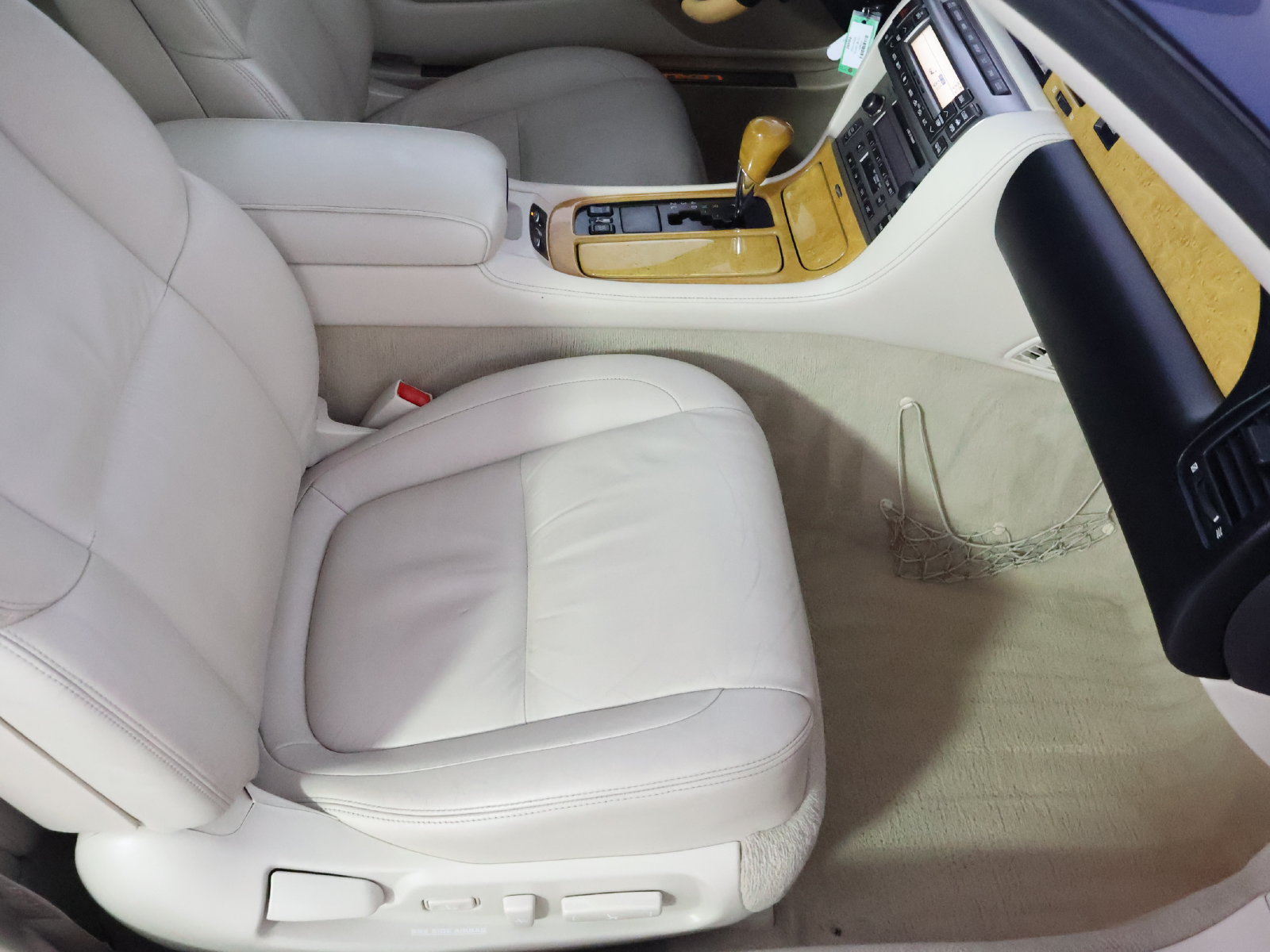 Used 2002 Lexus SC 430 Convertible RWD image 46