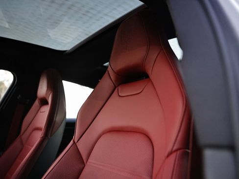 New 2026 Porsche Panamera 4 image 23