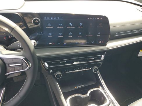 New 2026 Chevrolet Traverse LT w/ Driver Confidence Package image 25