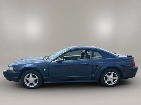 Used 2001 Ford Mustang Coupe RWD image 4