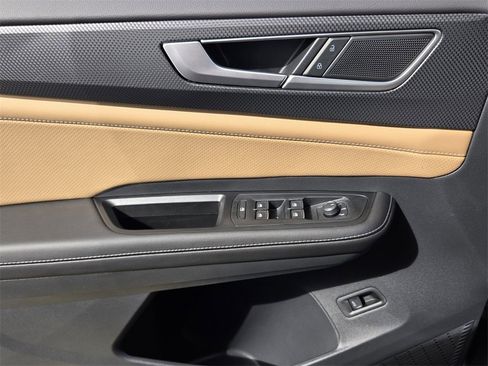 New 2026 Volkswagen Atlas Cross Sport SEL R-Line image 14