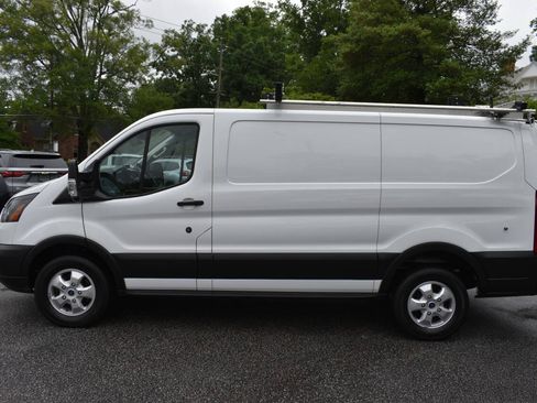 Used 2019 Ford Transit 250 130 Low Roof RWD image 4