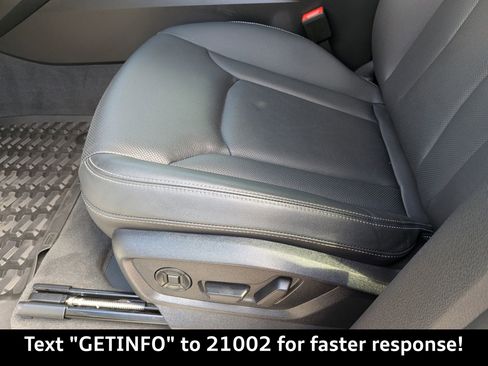 Certified 2023 Audi Q8 Premium Plus image 25