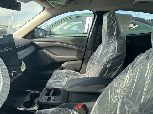 New 2026 Ford Mustang Mach-E Premium image 27