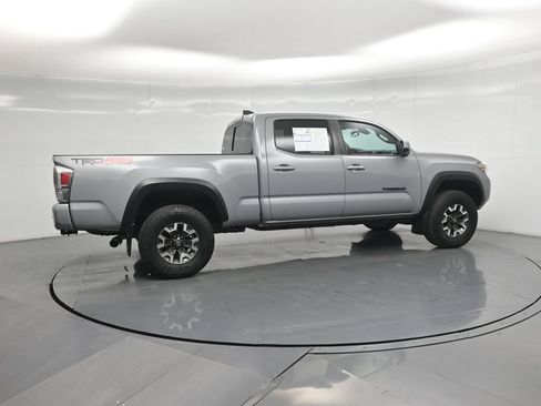 Used 2020 Toyota Tacoma TRD Off-Road w/ Technology Package AWD/4WD image 25