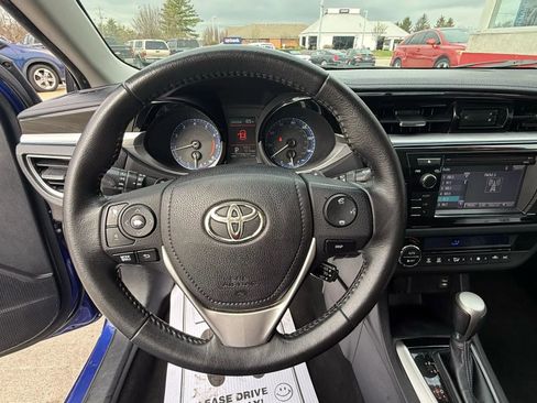 Used 2015 Toyota Corolla S image 16
