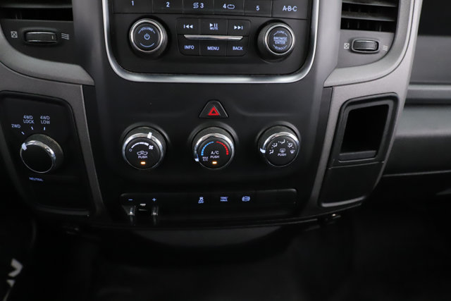 Used 2018 RAM 2500 ST AWD/4WD image 25