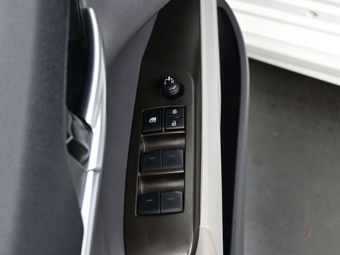 Used 2024 Toyota Camry SE w/ Audio Upgrade Package FWD image 10