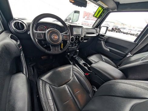 Used 2017 Jeep Wrangler Unlimited Sahara w/ Connectivity Group image 6
