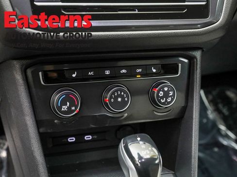 Used 2022 Volkswagen Tiguan S image 19
