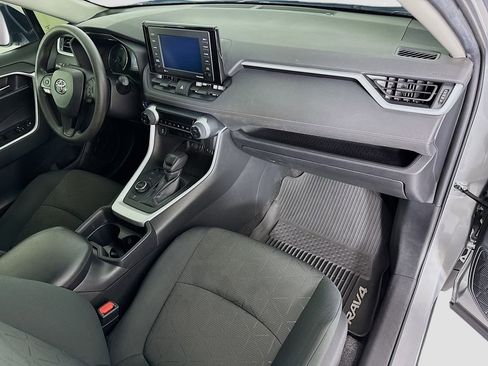 Used 2020 Toyota RAV4 XLE w/ All Weather Liner Package AWD/4WD image 17