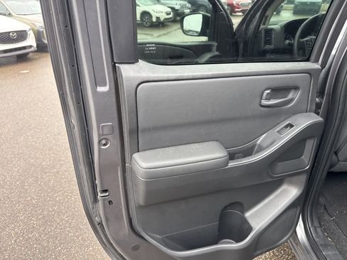 Used 2022 Nissan Frontier S w/ Technology Package image 17