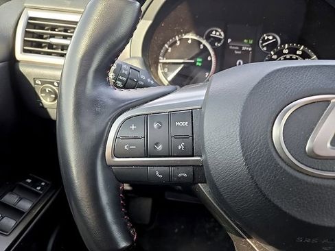 Used 2023 Lexus GX 460 Luxury w/ Accessory Package image 23