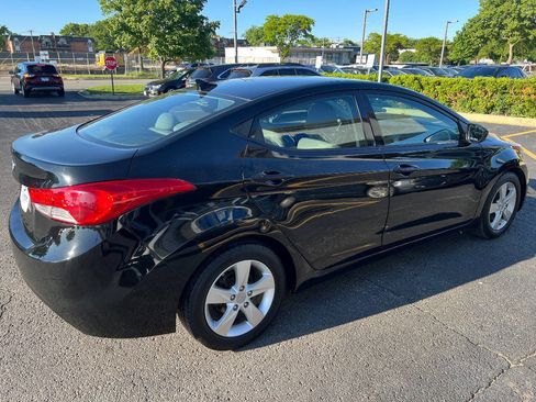 Used 2013 Hyundai Elantra GLS w/ Preferred Pkg FWD image 13