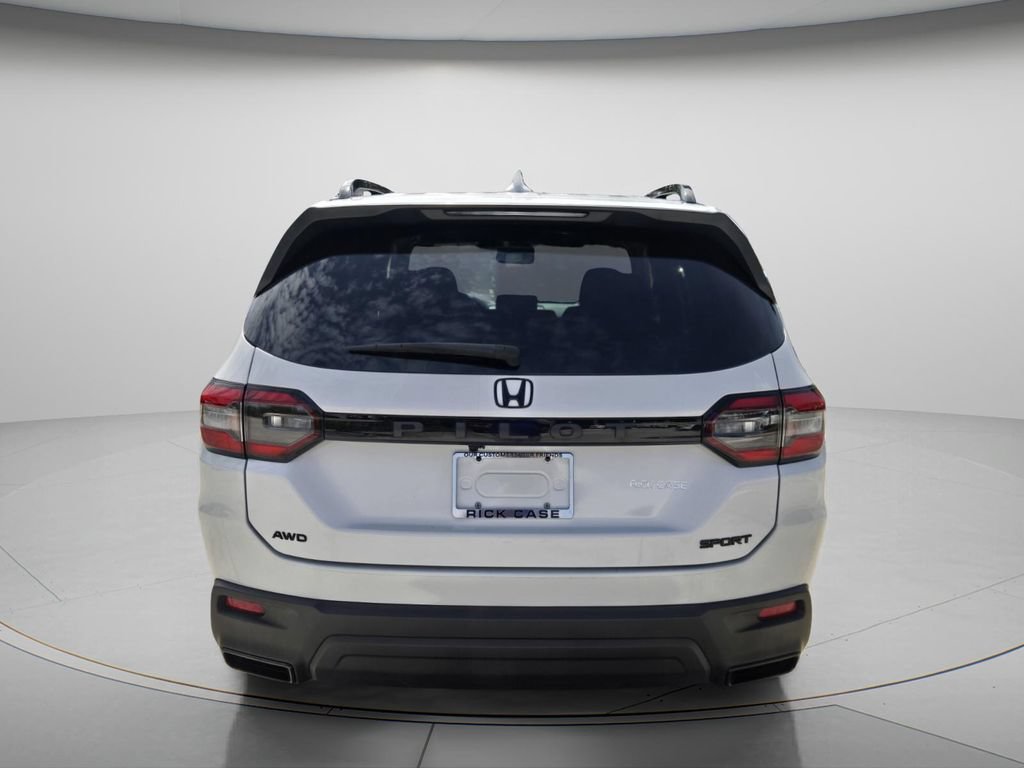 Certified 2023 Honda Pilot Sport image 6