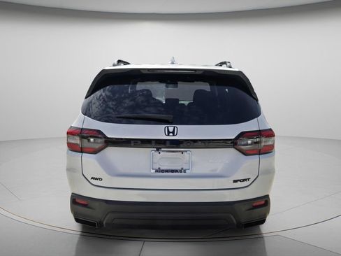 Certified 2023 Honda Pilot Sport image 6