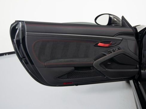 Certified 2025 Porsche 718 Boxster Spyder RS image 19