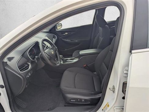 Used 2024 Chevrolet Malibu LT FWD image 15
