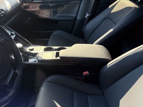 Used 2025 Lexus IS 350 F Sport w/ Navigation Package image 10